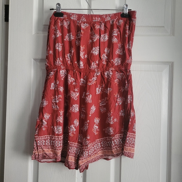 Strapless Shorts Romper - Picture 14 of 14